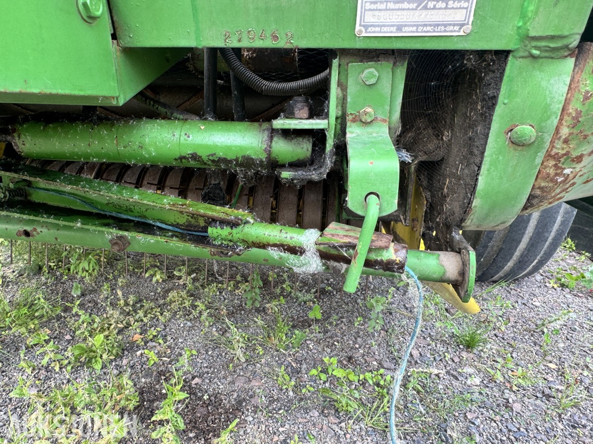 John Deere 550 rundballepresse