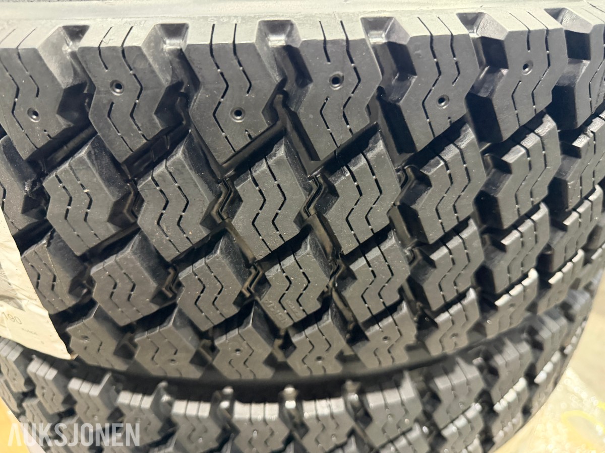 Scandekk K817 225/75R17.5 129/127M - 4 stk regummierte vinterdekk