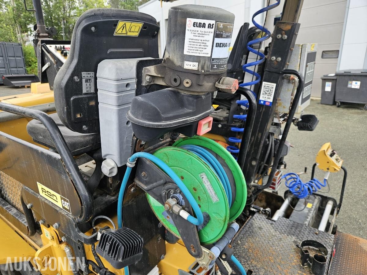 2011 Cat AP-300 asfaltutlegger/paver - 1440T