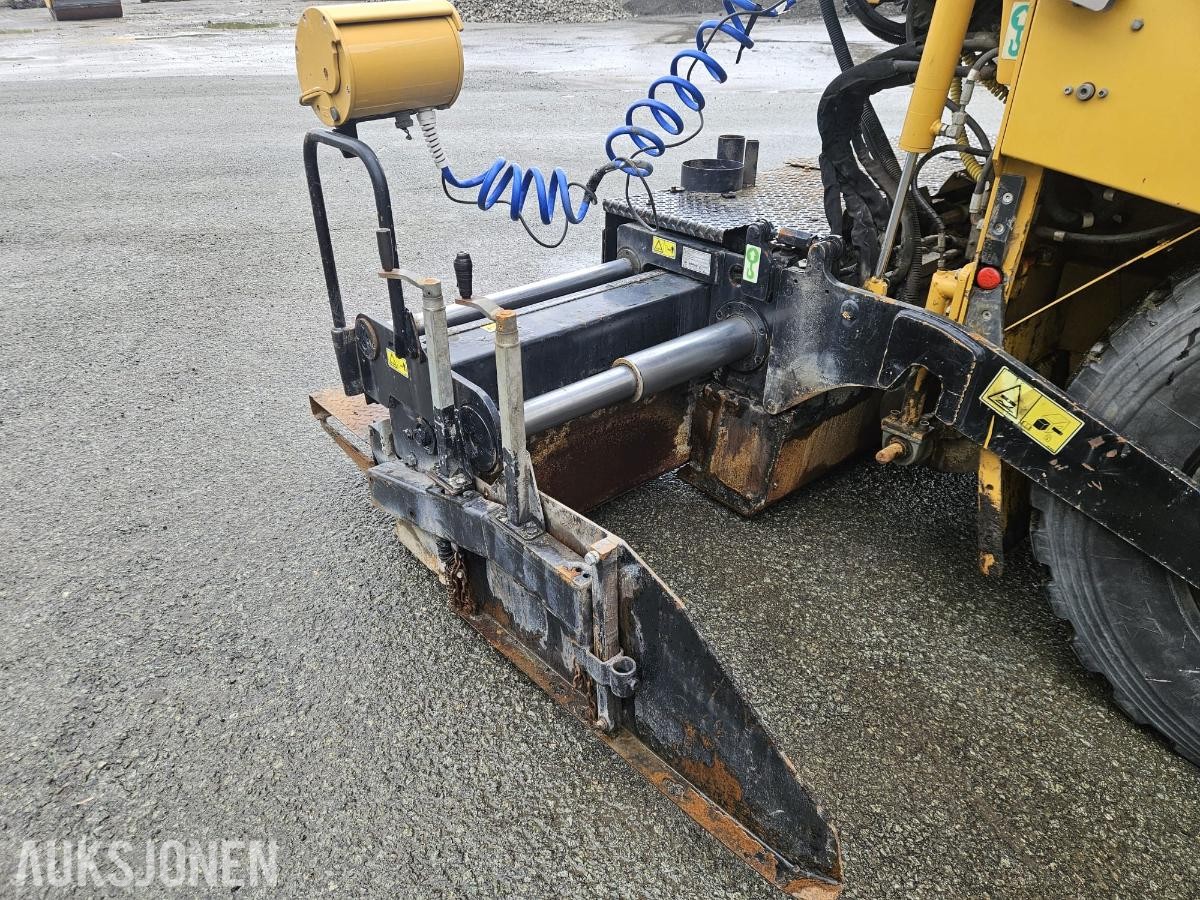 2011 Cat AP-300 asfaltutlegger/paver - 1440T