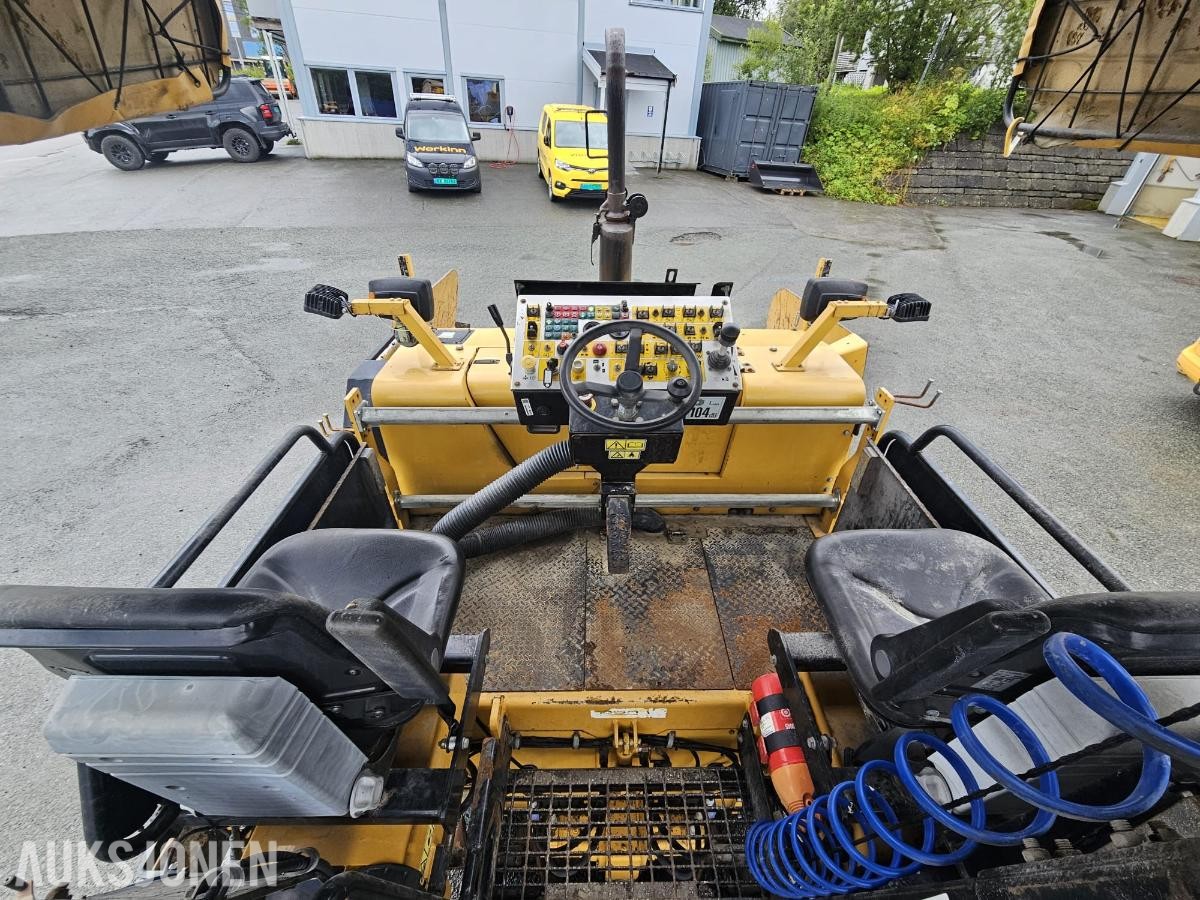 2011 Cat AP-300 asfaltutlegger/paver - 1440T