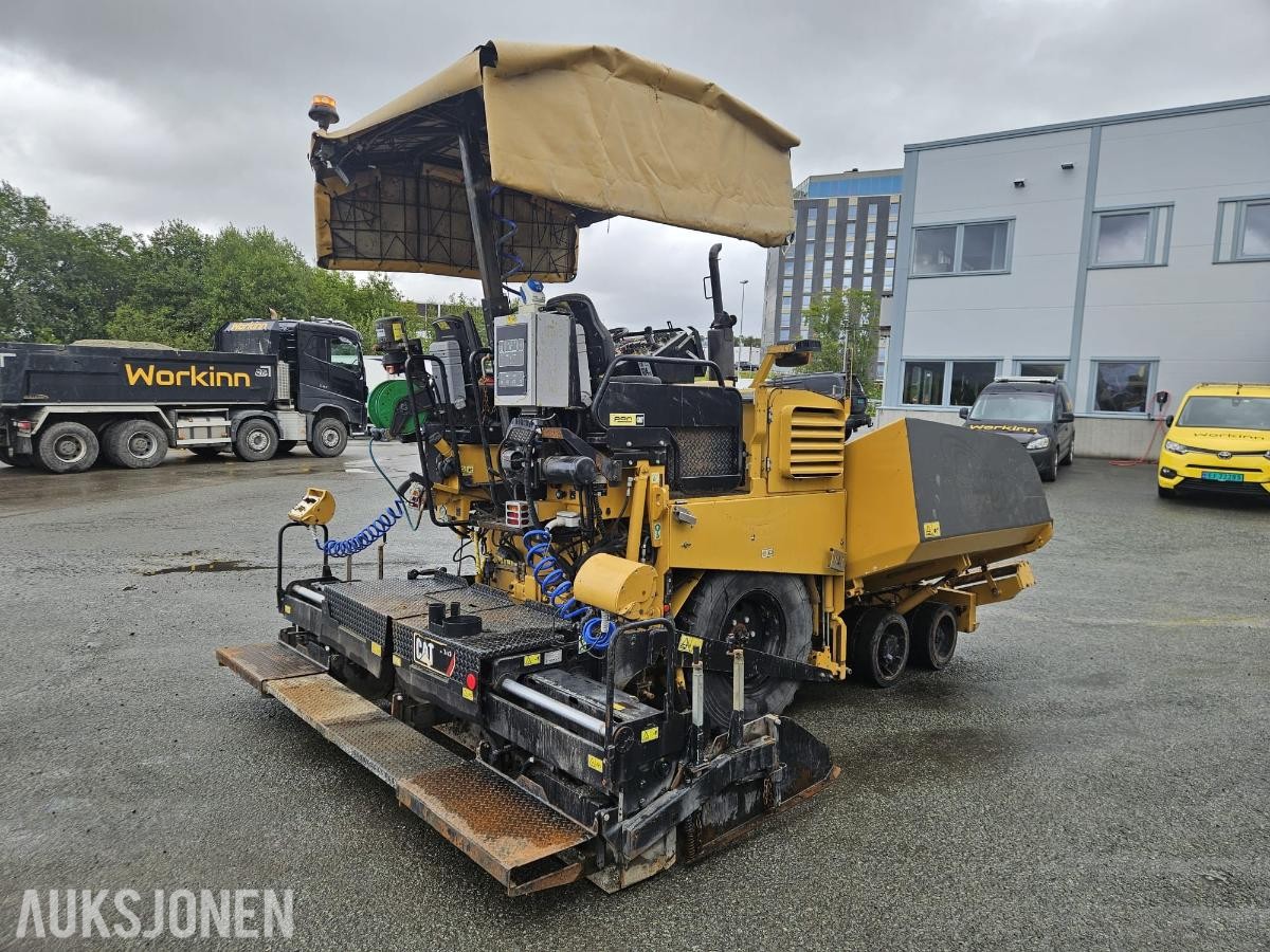 2011 Cat AP-300 asfaltutlegger/paver - 1440T