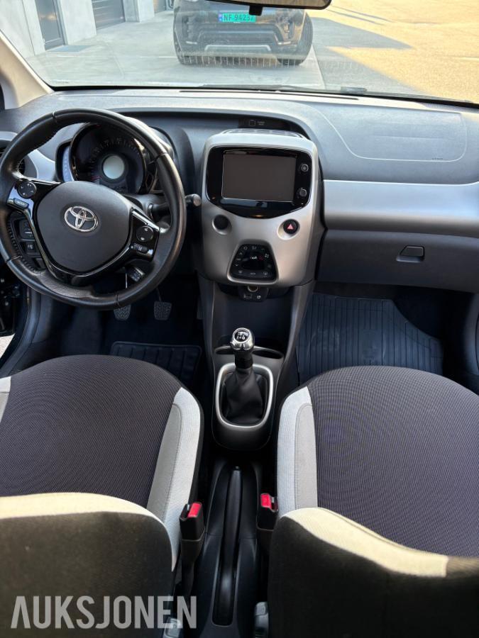 2017 Toyota Aygo 1.0 69hk S+V DEKK LANE ASSIST   KUN 42162km