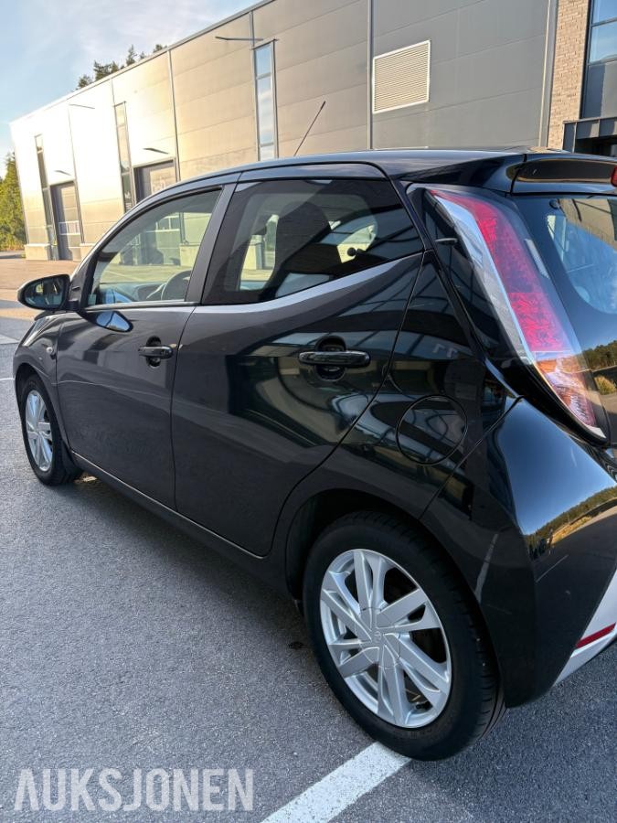 2017 Toyota Aygo 1.0 69hk S+V DEKK LANE ASSIST   KUN 42162km
