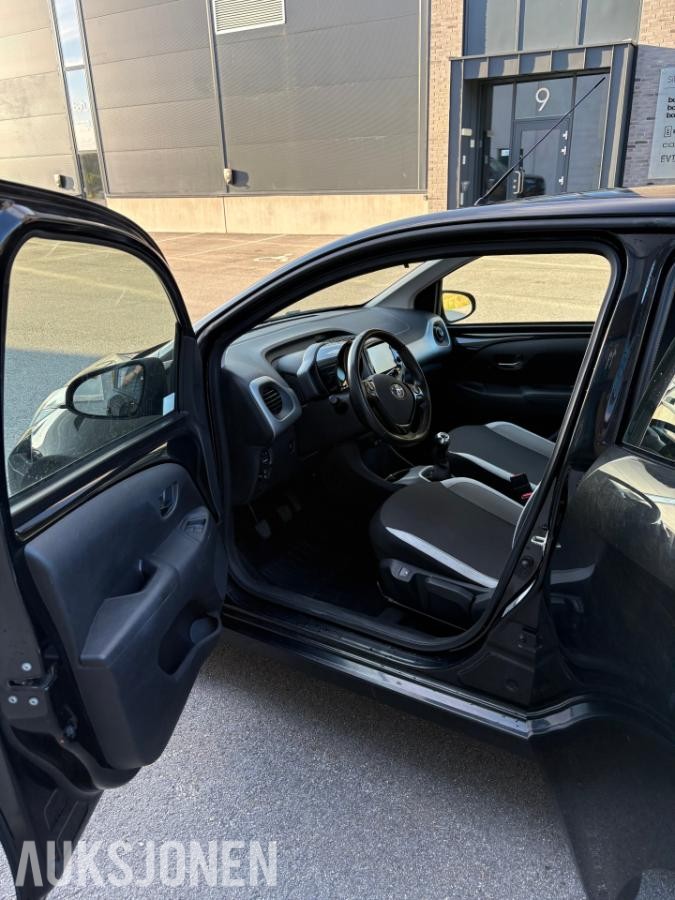 2017 Toyota Aygo 1.0 69hk S+V DEKK LANE ASSIST   KUN 42162km
