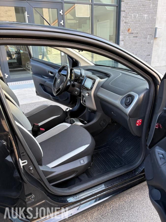 2017 Toyota Aygo 1.0 69hk S+V DEKK LANE ASSIST   KUN 42162km