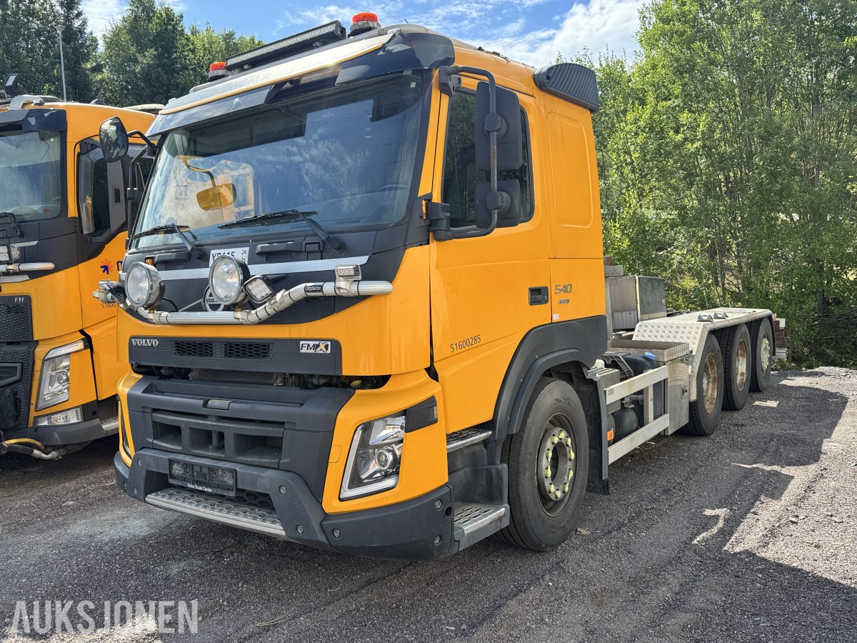 2017 Volvo FMX 540 8X4 - 163 133km