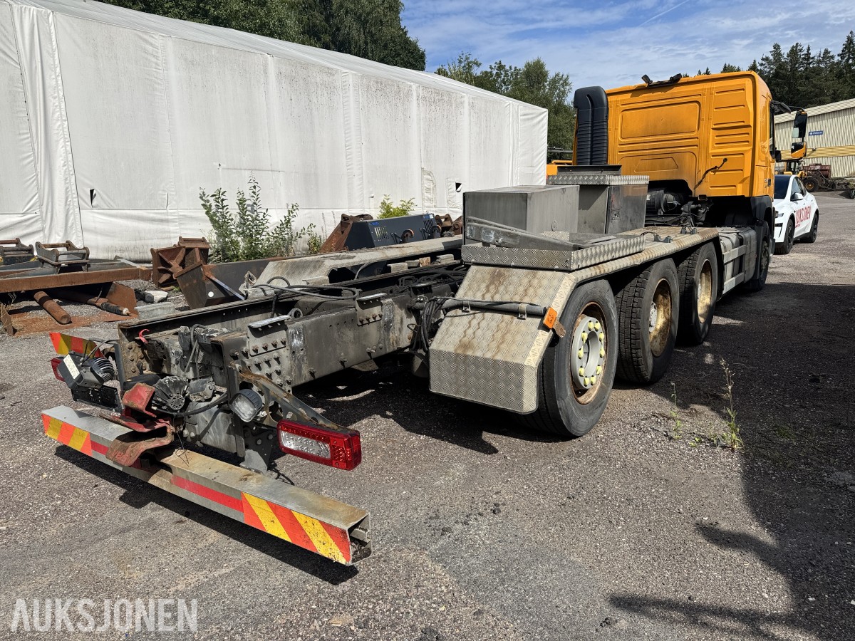 2017 Volvo FMX 540 8X4 - 163 133km