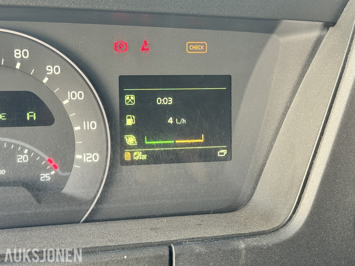 2017 Volvo FMX 540 8X4 - 163 133km