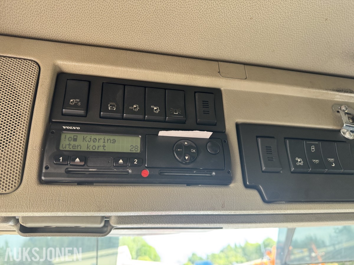 2017 Volvo FMX 540 8X4 - 163 133km