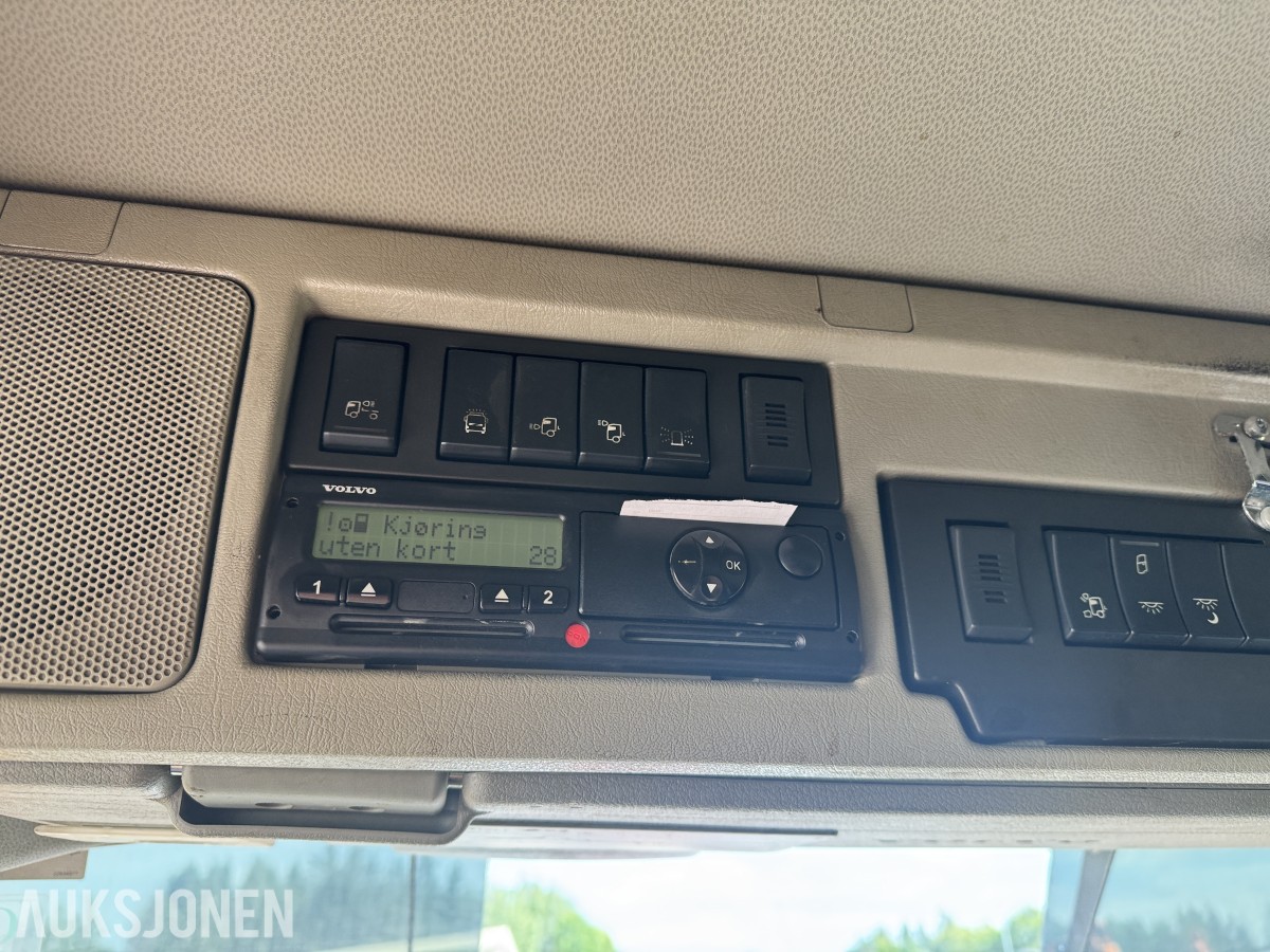 2017 Volvo FMX 540 8X4 - 163 133km
