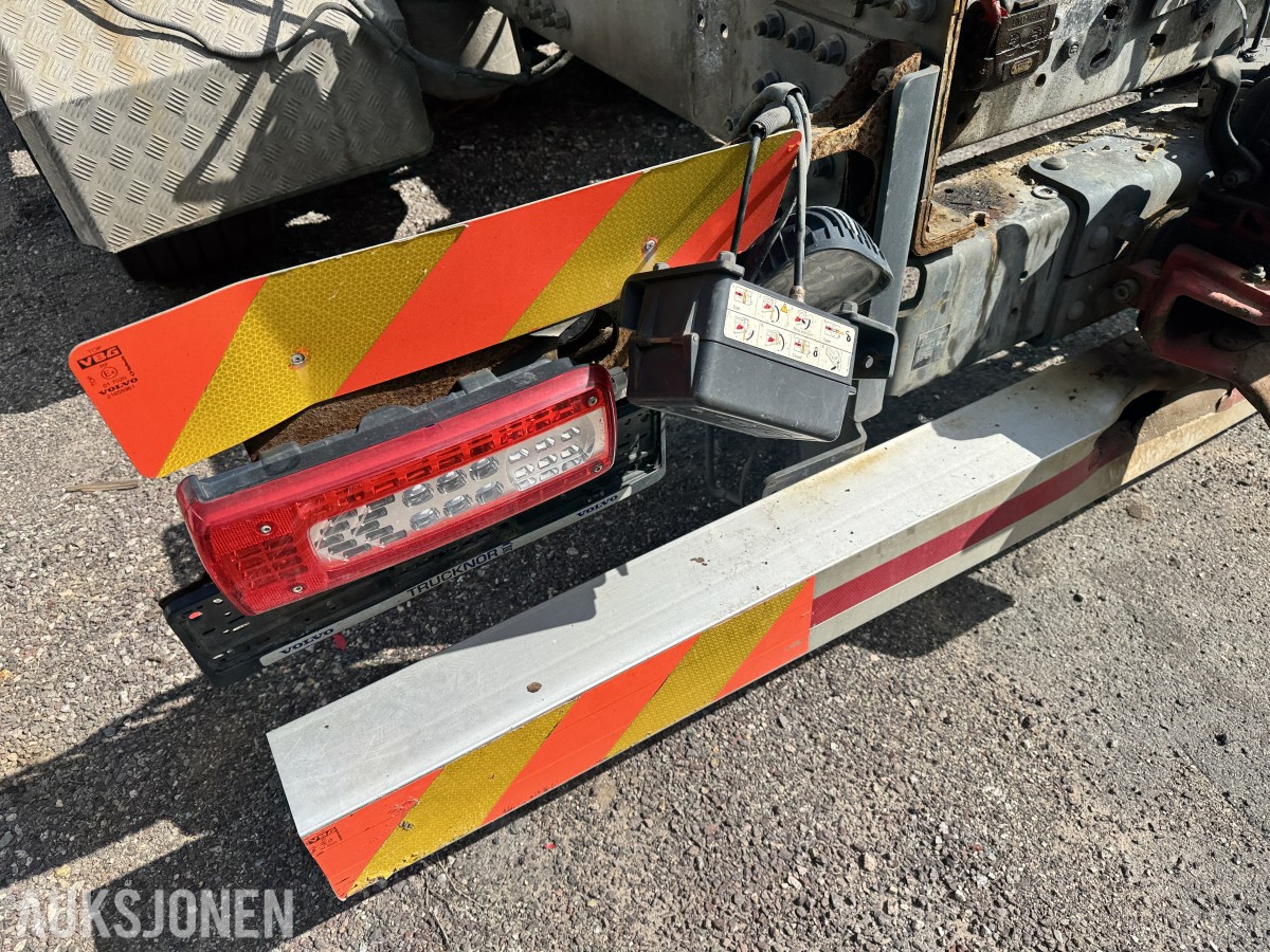 2017 Volvo FMX 540 8X4 - 163 133km
