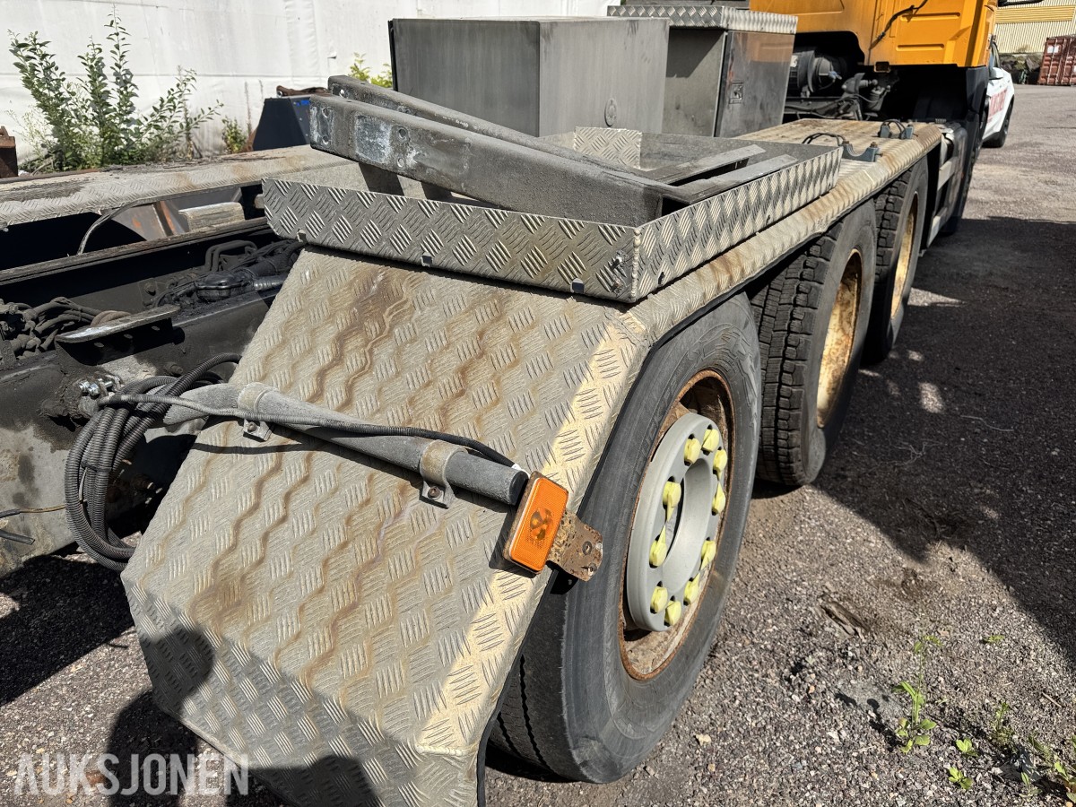 2017 Volvo FMX 540 8X4 - 163 133km