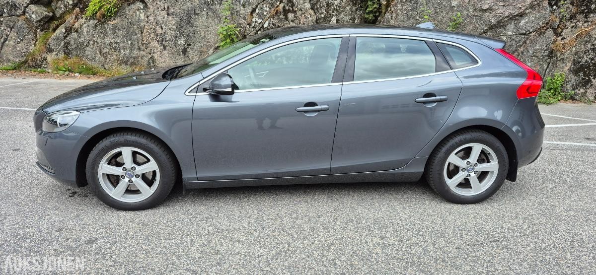 2014 Volvo V40 1.6 Diesel 114hk momentum Automat 51284km Cruisekontroll, Ryggekamera