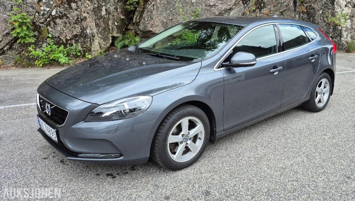 2014 Volvo V40 1.6 Diesel 114hk momentum Automat 51284km Cruisekontroll, Ryggekamera