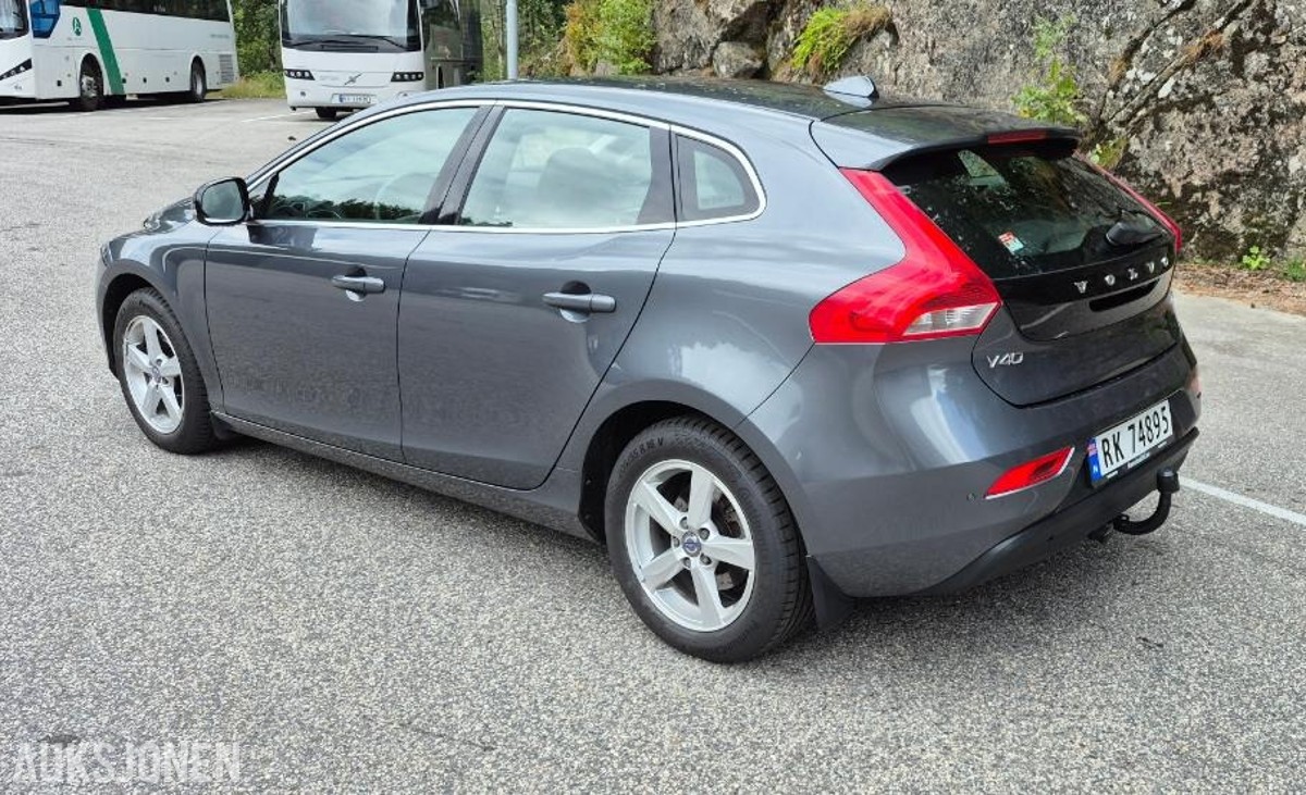 2014 Volvo V40 1.6 Diesel 114hk momentum Automat 51284km Cruisekontroll, Ryggekamera