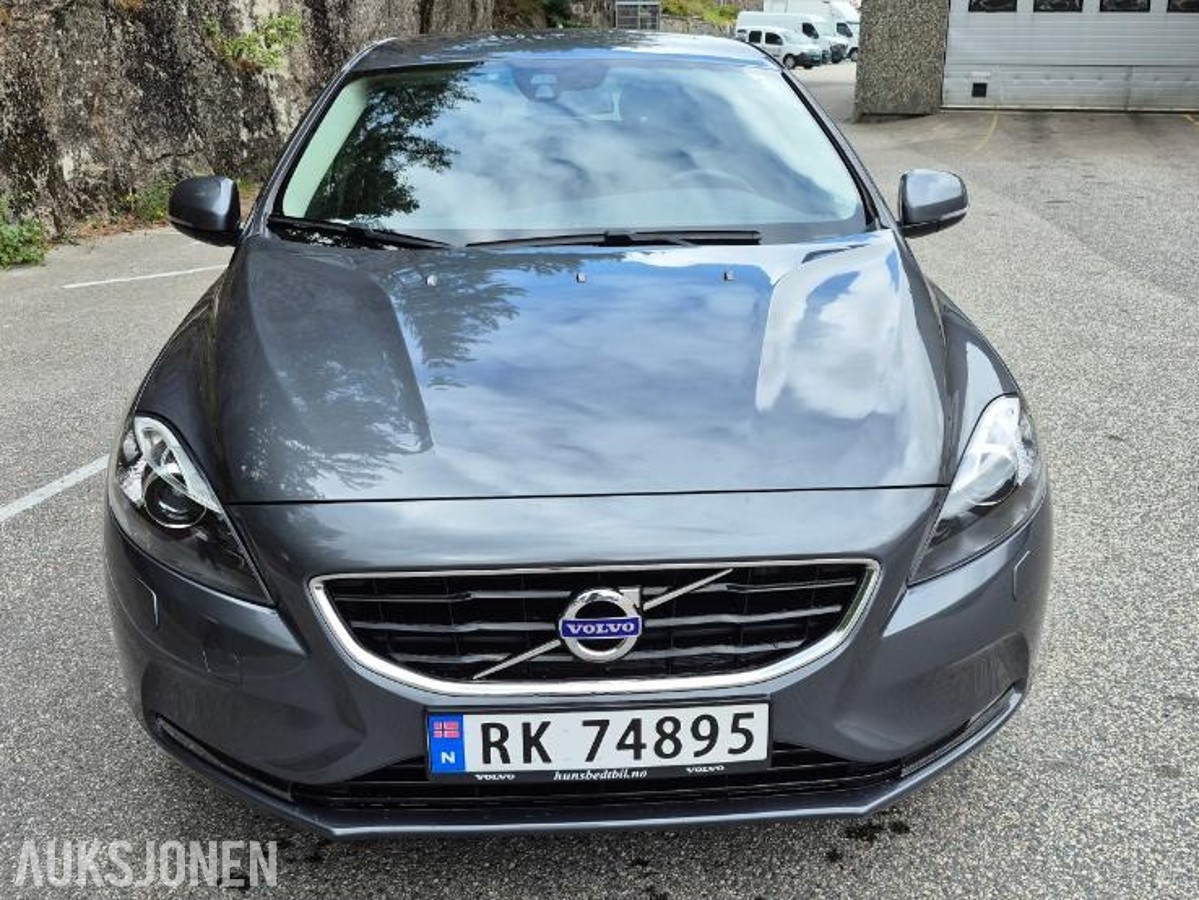 2014 Volvo V40 1.6 Diesel 114hk momentum Automat 51284km Cruisekontroll, Ryggekamera