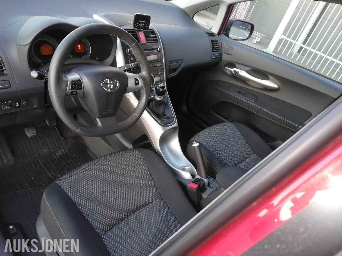 2011 Toyota Auris 1.4 Diesel 90hk EU ok til 08.2027