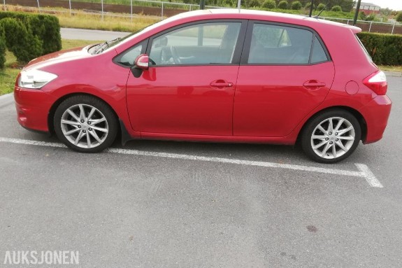 2011 Toyota Auris 1.4 Diesel 90hk EU ok til 08.2027