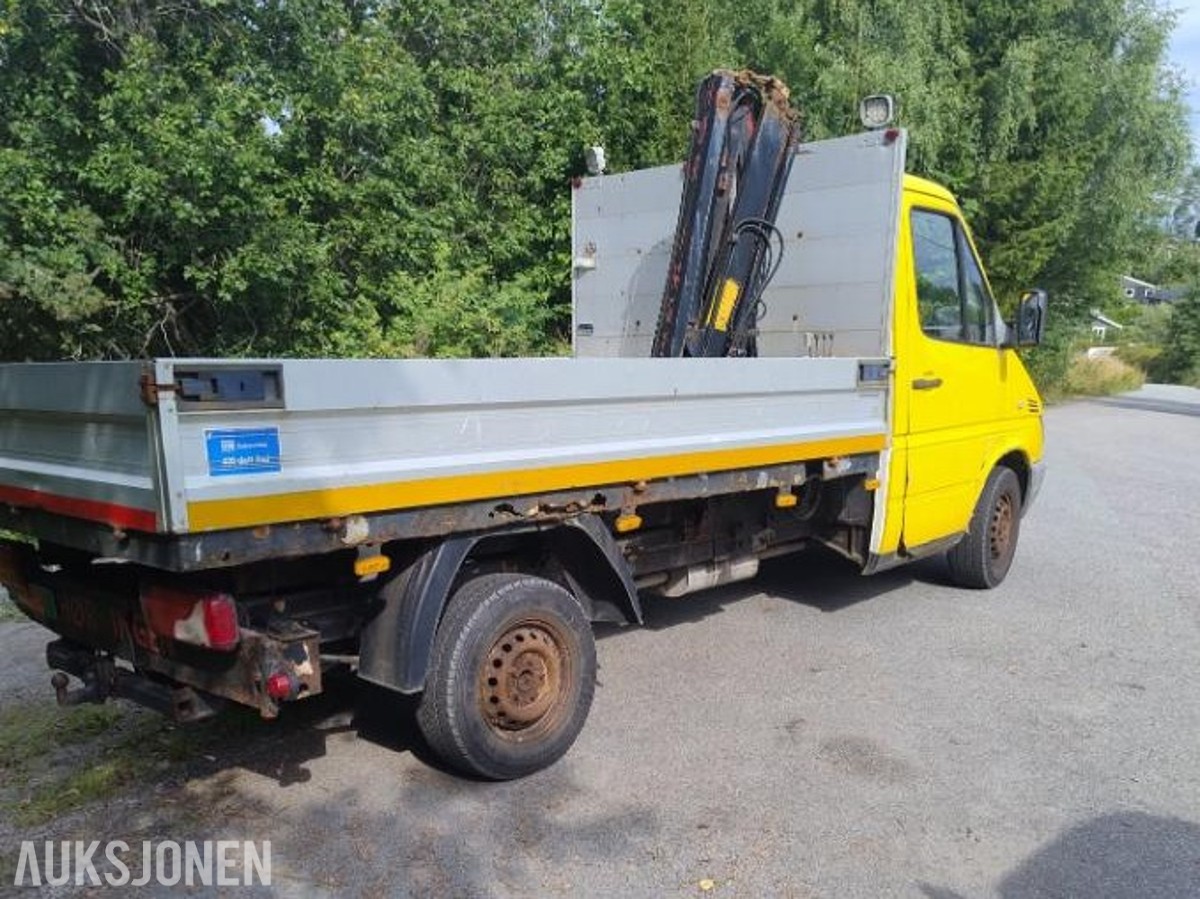 2004 Mercedes-Benz Sprinter Kranbil 311 CDI 2.1 109hk - INGEN MINSTEPRIS