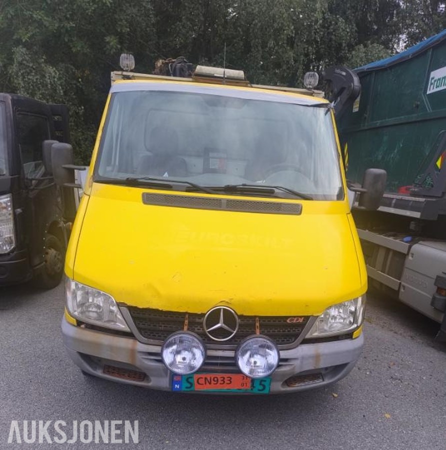 2004 Mercedes-Benz Sprinter Kranbil 311 CDI 2.1 109hk - INGEN MINSTEPRIS