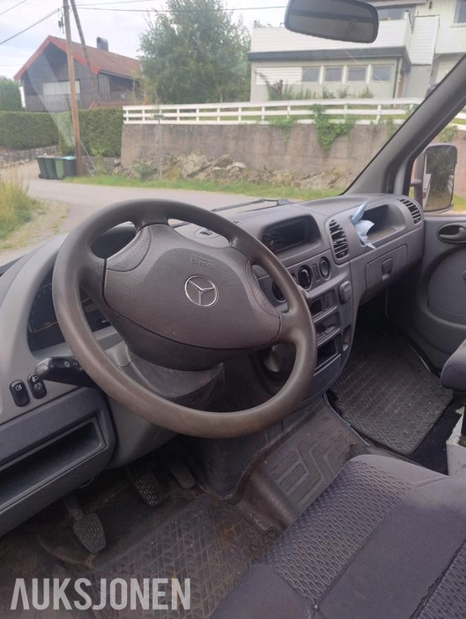 2004 Mercedes-Benz Sprinter Kranbil 311 CDI 2.1 109hk - INGEN MINSTEPRIS