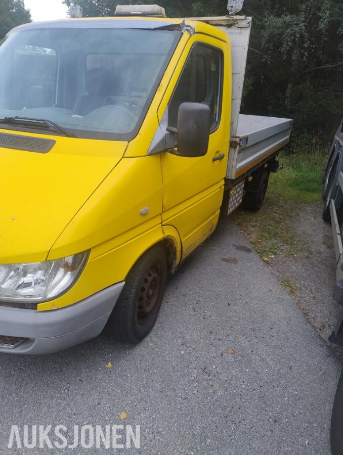 2004 Mercedes-Benz Sprinter Kranbil 311 CDI 2.1 109hk - INGEN MINSTEPRIS