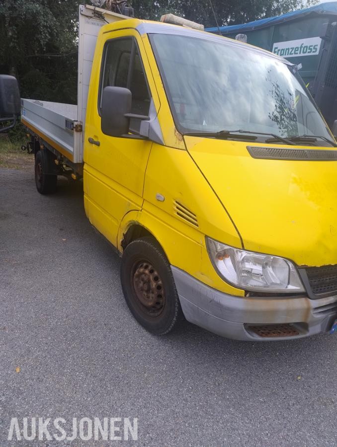 2004 Mercedes-Benz Sprinter Kranbil 311 CDI 2.1 109hk - INGEN MINSTEPRIS