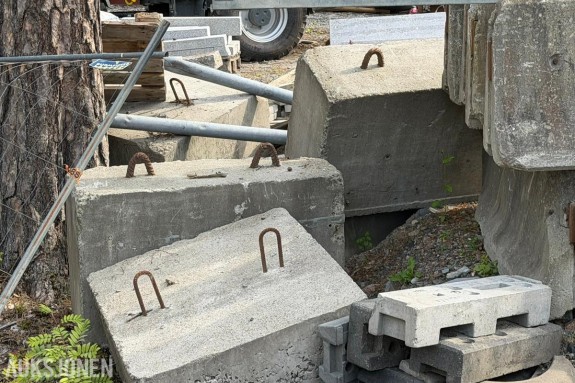 Betongmoring - 8 stk - 120 x 100 x 50 cm