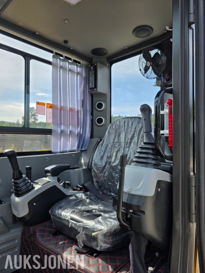 2026 Multiloader EC40 beltegraver med transportskade