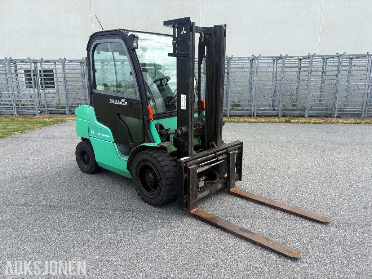 2007 Mitsubishi FD30N Gaffel truck 3055 timer