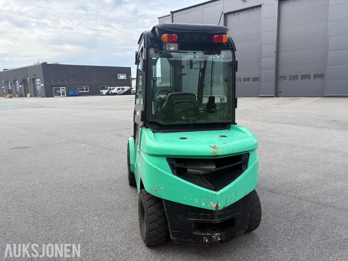 2007 Mitsubishi FD30N Gaffel truck 3055 timer