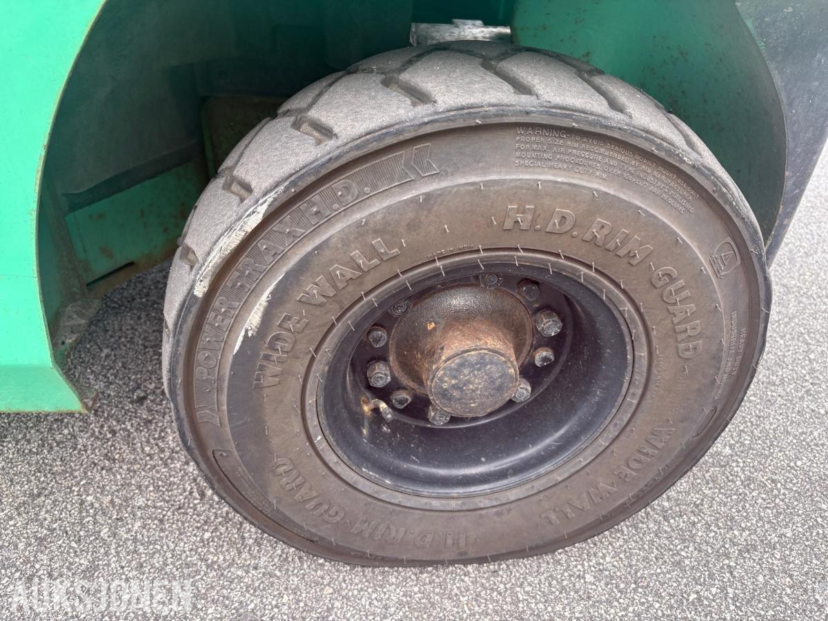 2007 Mitsubishi FD30N Gaffel truck 3055 timer