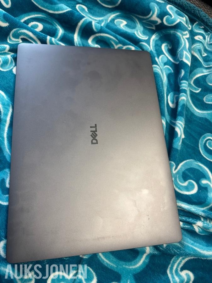 2025 Dell Pro Max 16 MC16250 – 64GB / 1TB / RTX PRO 1000
