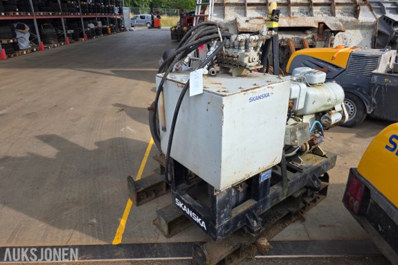 Vinsj med virer motor og hydraulikktank