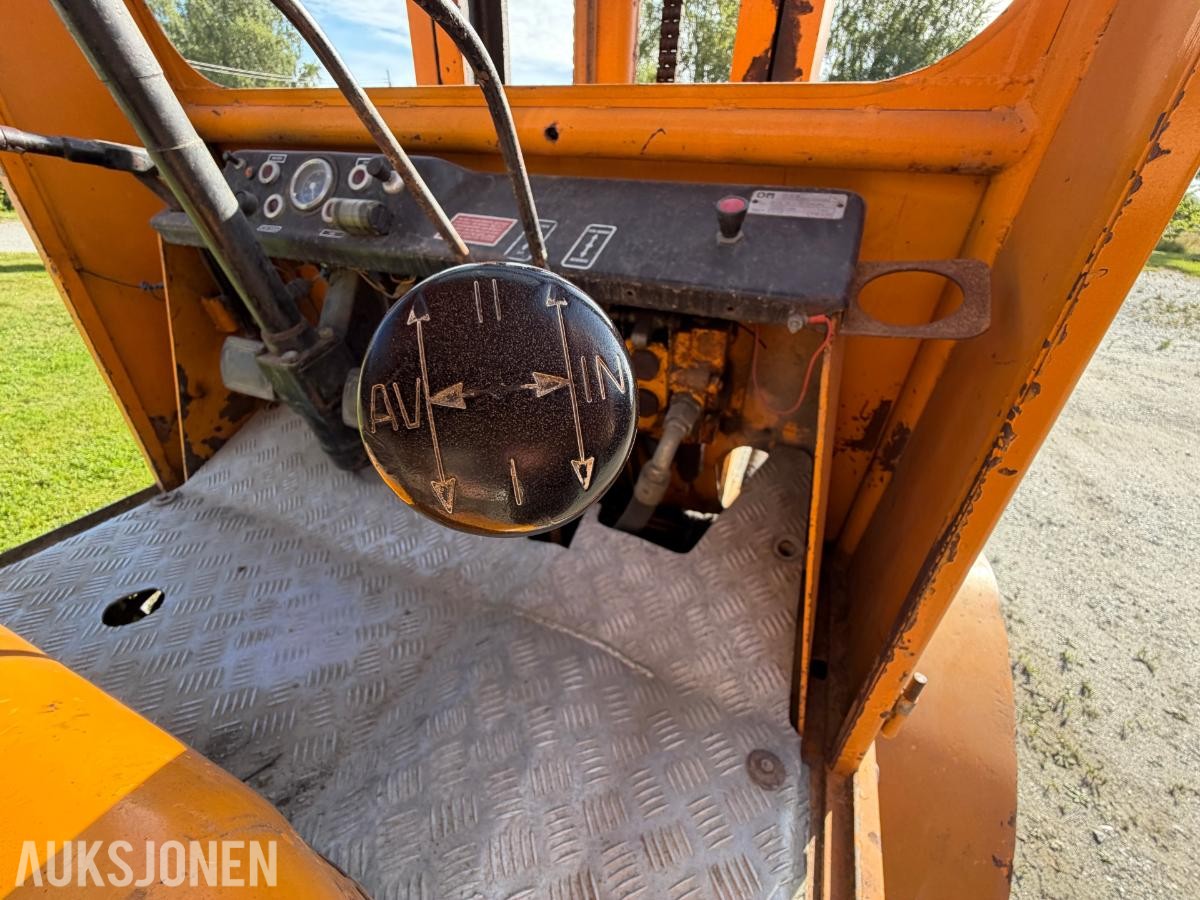 OM DIM 30 B gaffeltruck