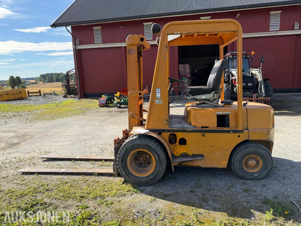 OM DIM 30 B gaffeltruck