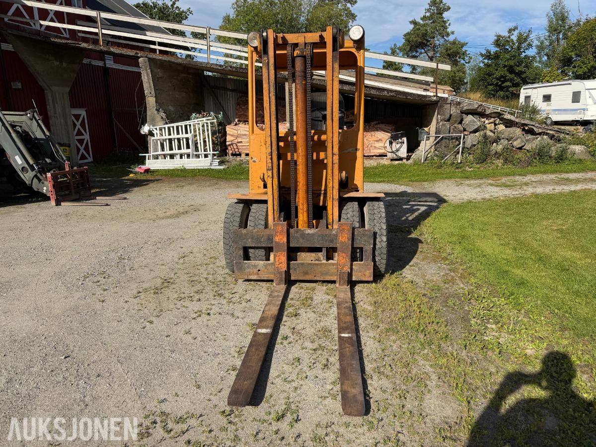 OM DIM 30 B gaffeltruck
