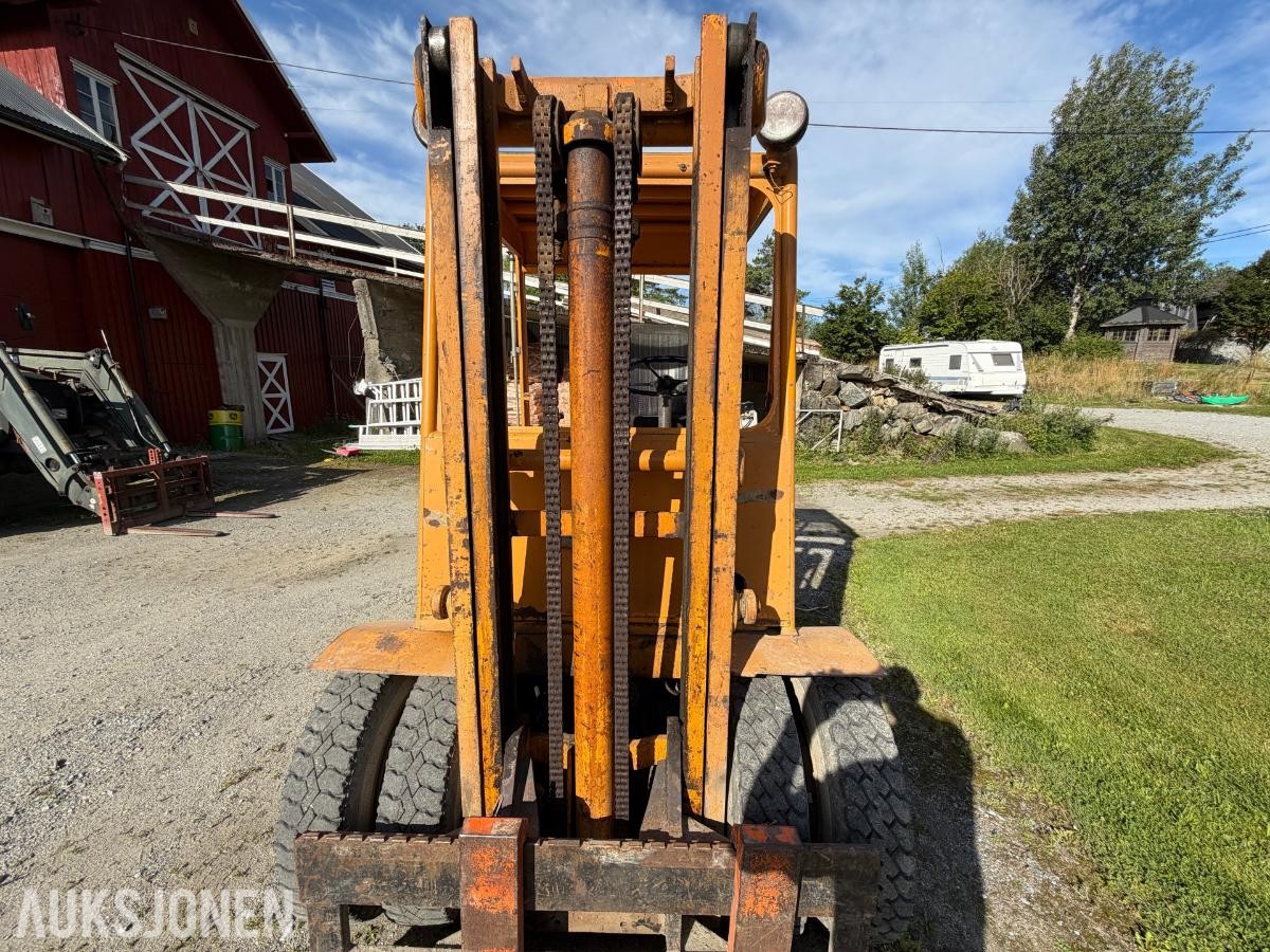 OM DIM 30 B gaffeltruck