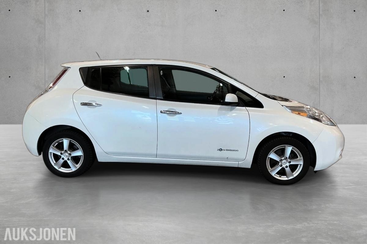 2015 Nissan LEAF | CC | R.Kam - BLUETOOTH - R.KAMERA ++, 111000k