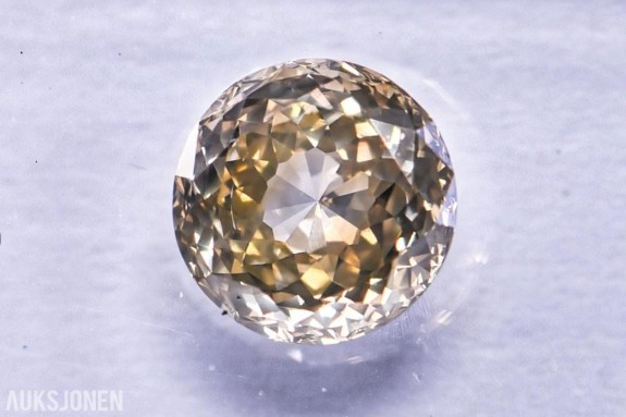2026 Naturlig Fancy Color Diamond – 1,12 ct – IGI – VS2