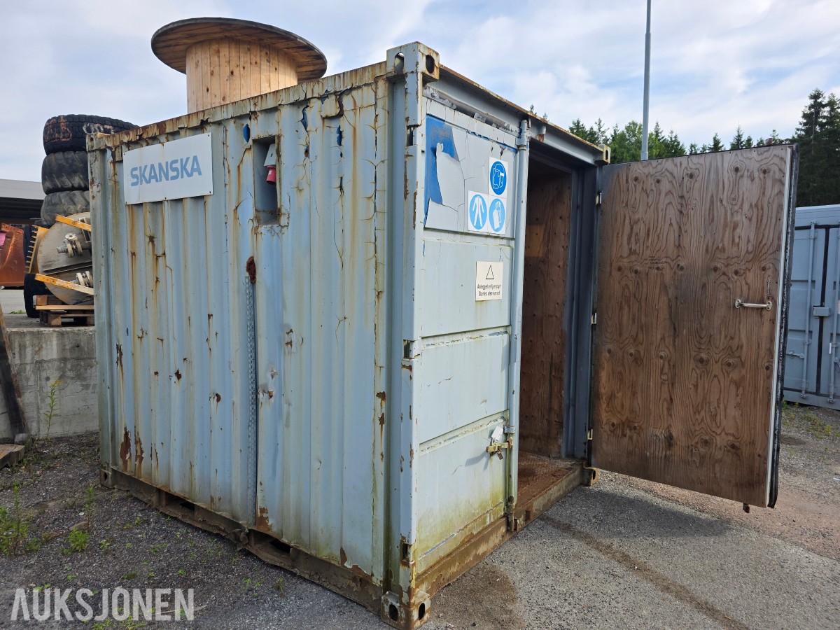 Container med innlagt strøm