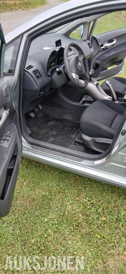 2009 Toyota Auris 1.33 VVT i 101hk EU ok til 03.2027