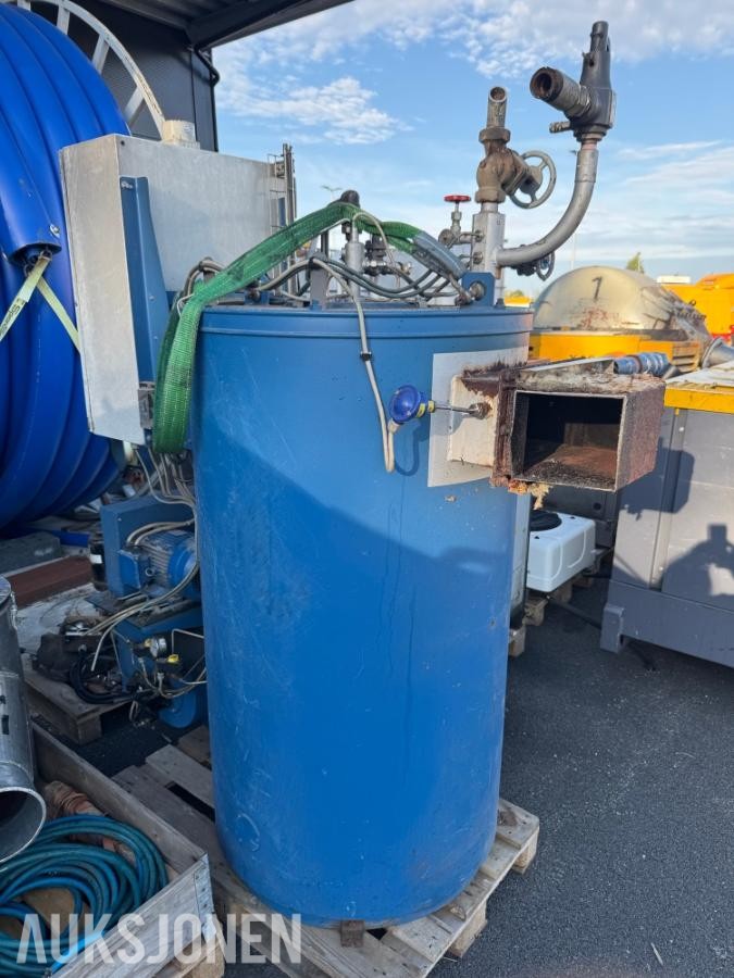 2015 Babcock Wanson VAP 900 RR steam generator.