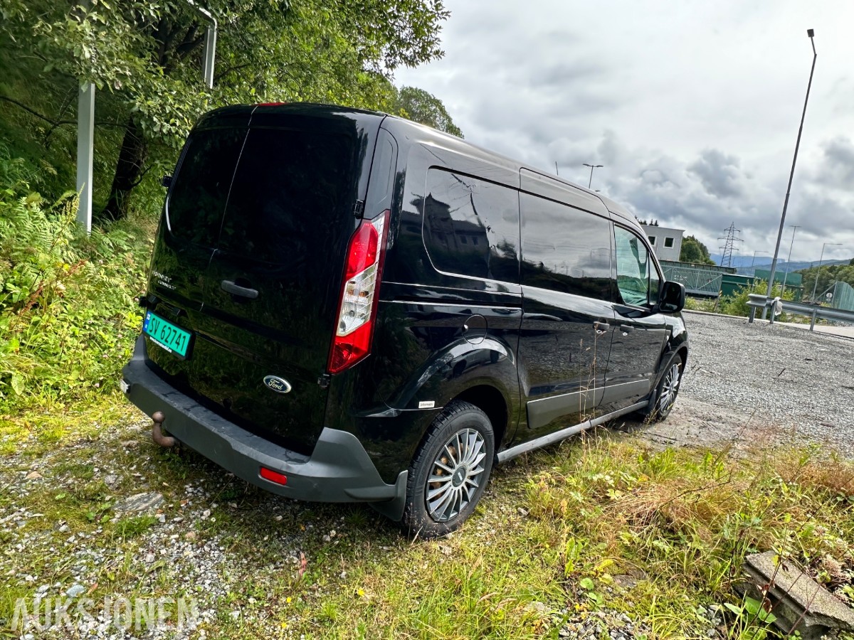 2015 Ford TRANSIT CONNECT | Lang utgave | 3-seter | Hengerfeste | Reparasjonsobjekt, 197347km