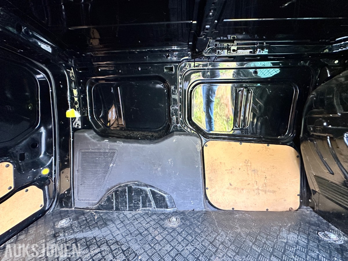 2015 Ford TRANSIT CONNECT | Lang utgave | 3-seter | Hengerfeste | Reparasjonsobjekt, 197347km