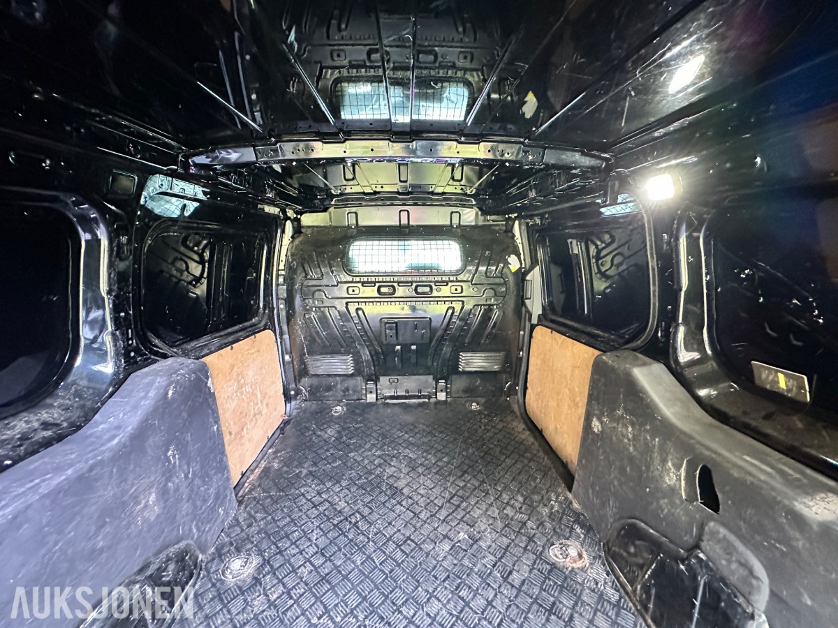 2015 Ford TRANSIT CONNECT | Lang utgave | 3-seter | Hengerfeste | Reparasjonsobjekt, 197347km