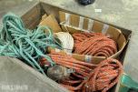 Diverse tauverk i trekasse/pall - ukjente lengder