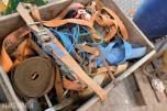 Palle med diverse jekkestropper og surremateriell