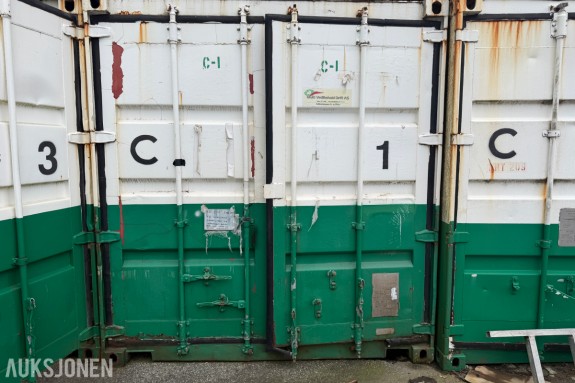 20 fots container med diverse innhold